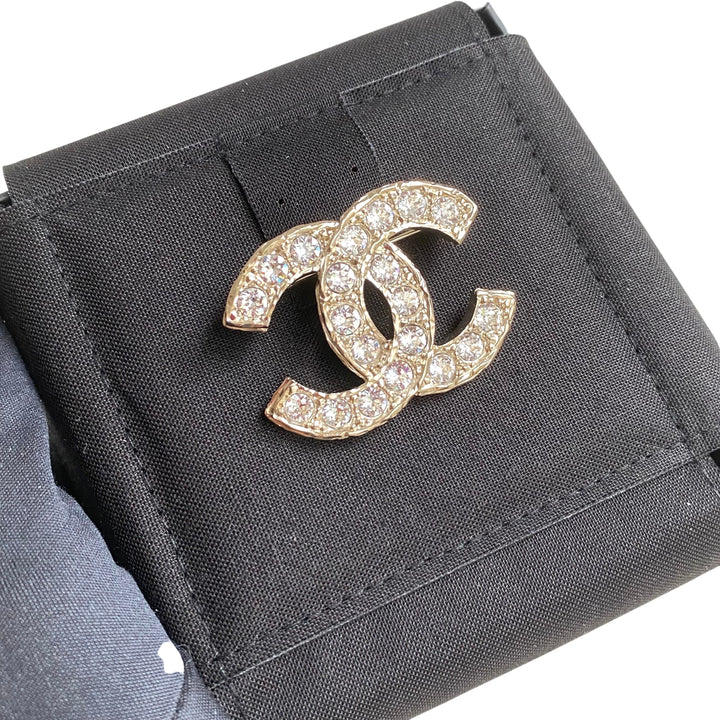 21A Crystal CC Logo Small Brooch - Dearlux.com