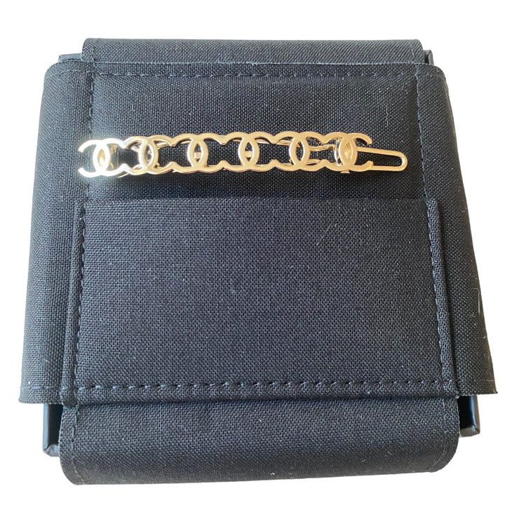 CHANEL 21A Repeating CC Logo Hair Clip Barette - Replica Handbags Shopping
.com