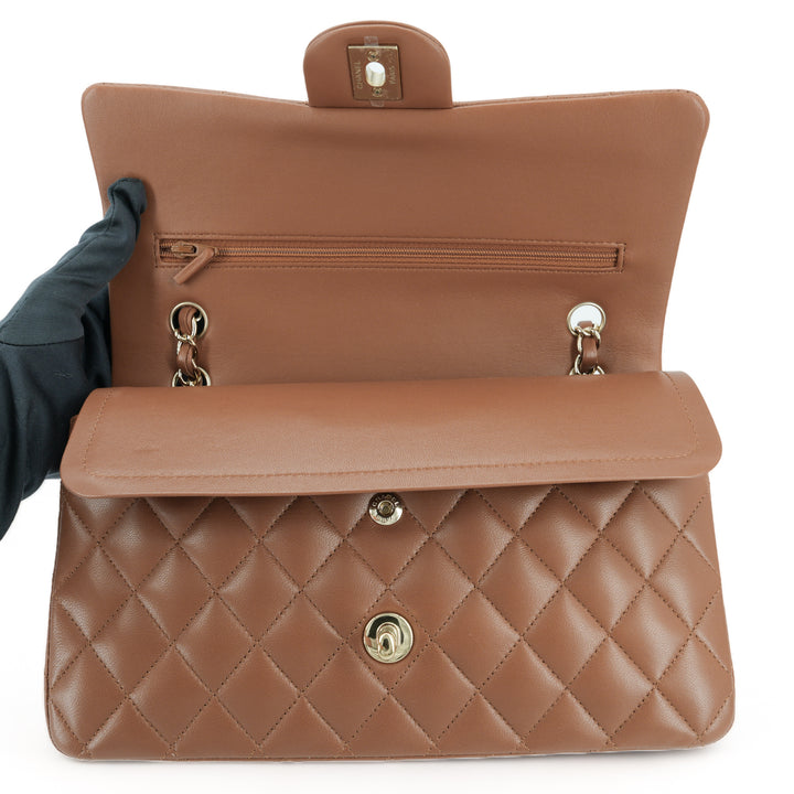 CHANEL 23P Camel Brown Lambskin Medium Classic Double Flap Bag - Replica Handbags Shopping
.com