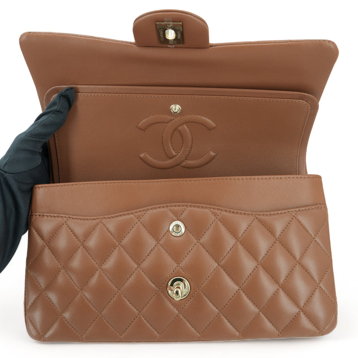 CHANEL 23P Camel Brown Lambskin Medium Classic Double Flap Bag - Replica Handbags Shopping
.com