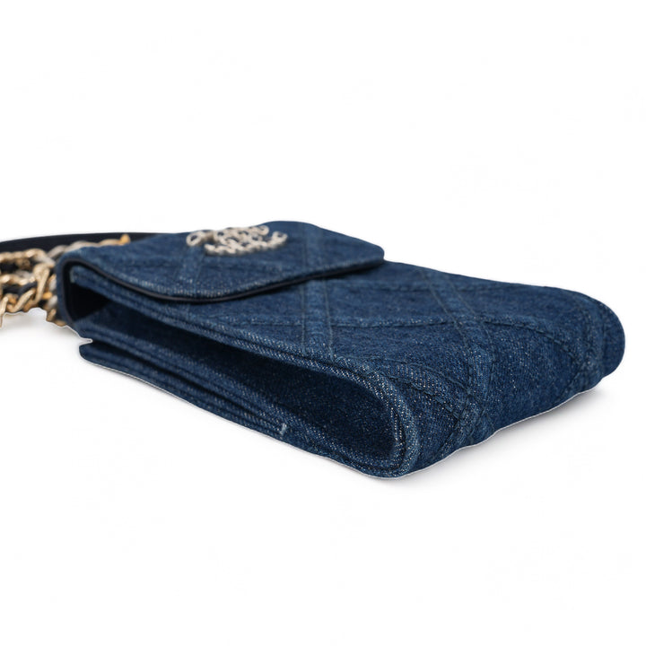 CHANEL 22P Denim Chanel 19 Phone Holder with Chain - Replica Handbags Shopping
.com