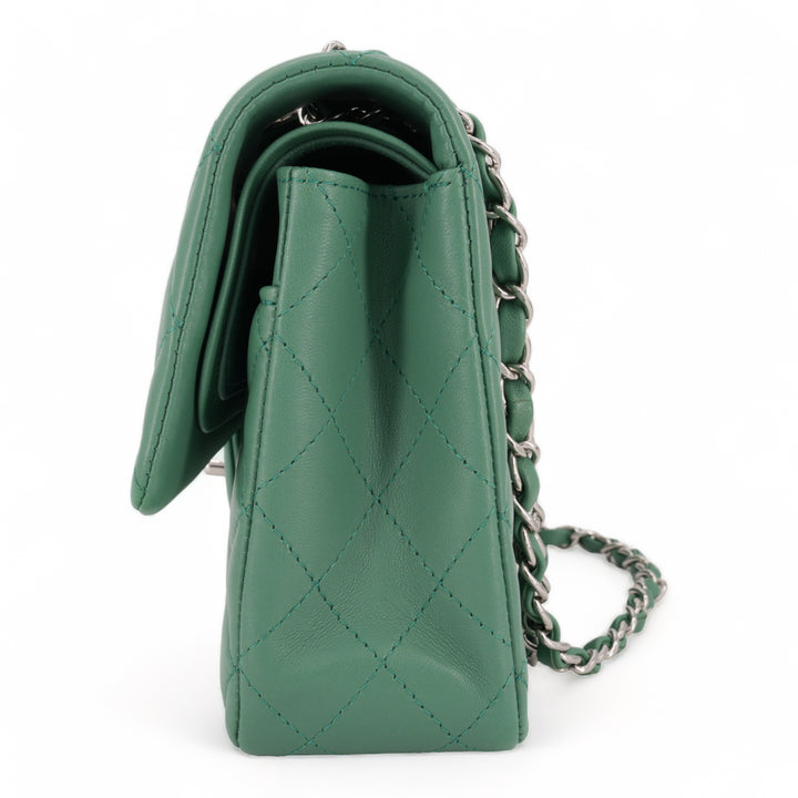 CHANEL Green Lambskin Medium Classic Double Flap Bag - Replica Handbags Shopping
.com