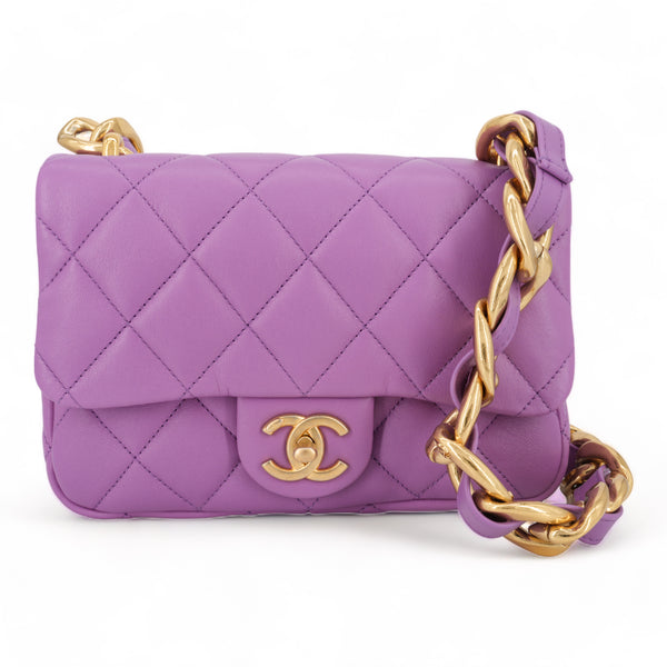 CHANEL 22S Funky Town Small Flap Bag in Purple Lambskin - Replica Handbags Shopping
.com