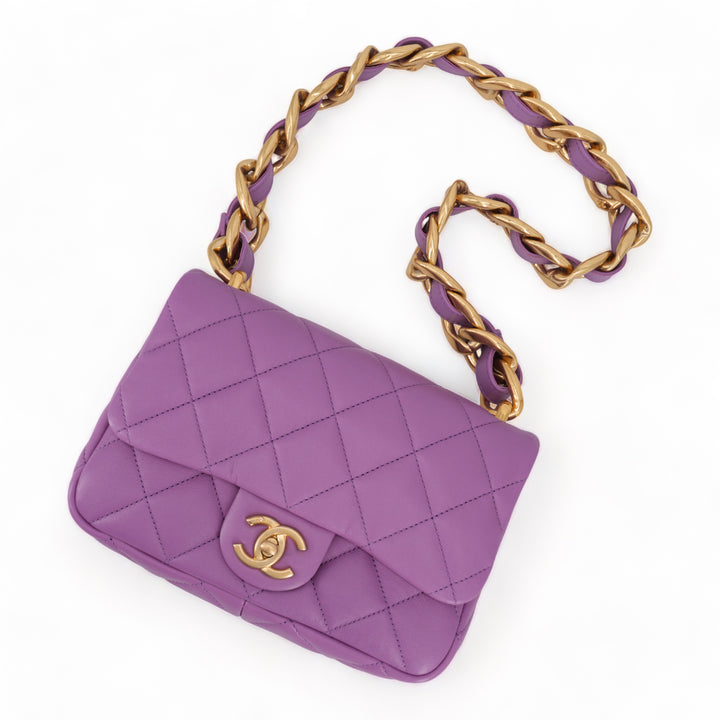 CHANEL 22S Funky Town Small Flap Bag in Purple Lambskin - Replica Handbags Shopping
.com