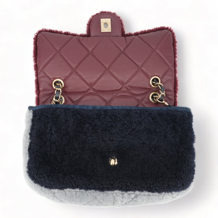 CHANEL Burgundy Blue Shearling Medium Single Flap Bag - Replica Handbags Shopping
.com