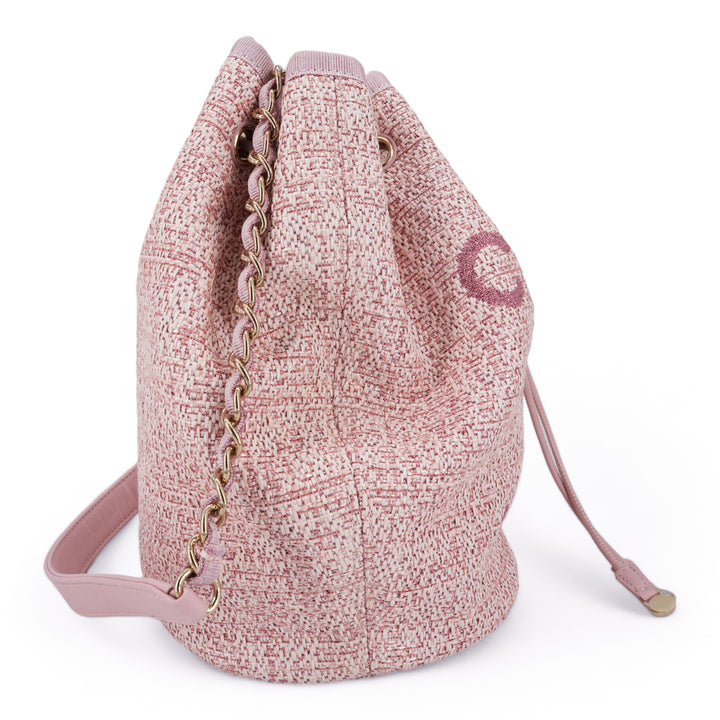 CHANEL Pink Glitter Canvas Deauville Drawstring Bucket Bag - Replica Handbags Shopping
.xom