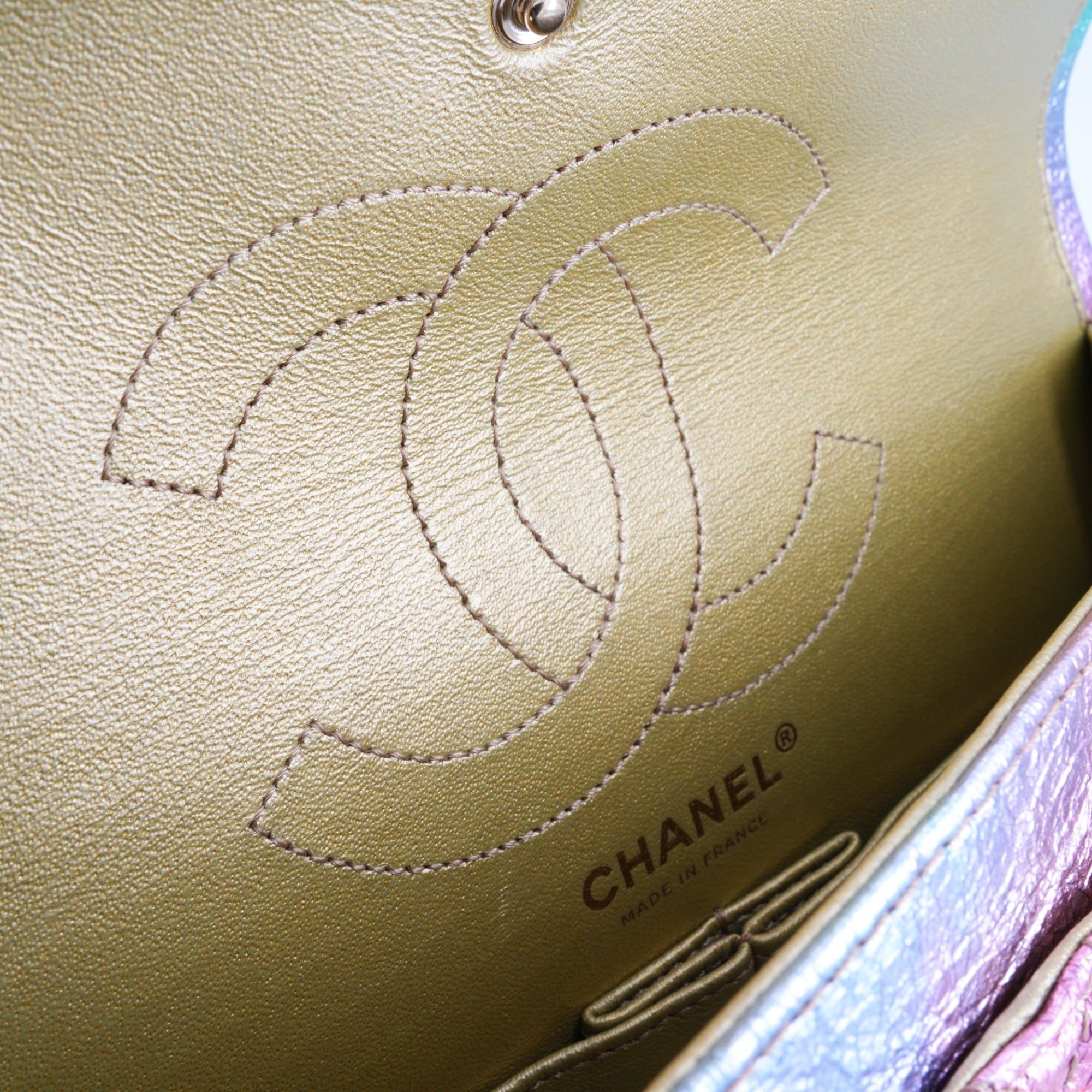 CHANEL 20A Rainbow Metallic 2.55 Reissue Flap Bag Size 225 - Replica Shoes .com