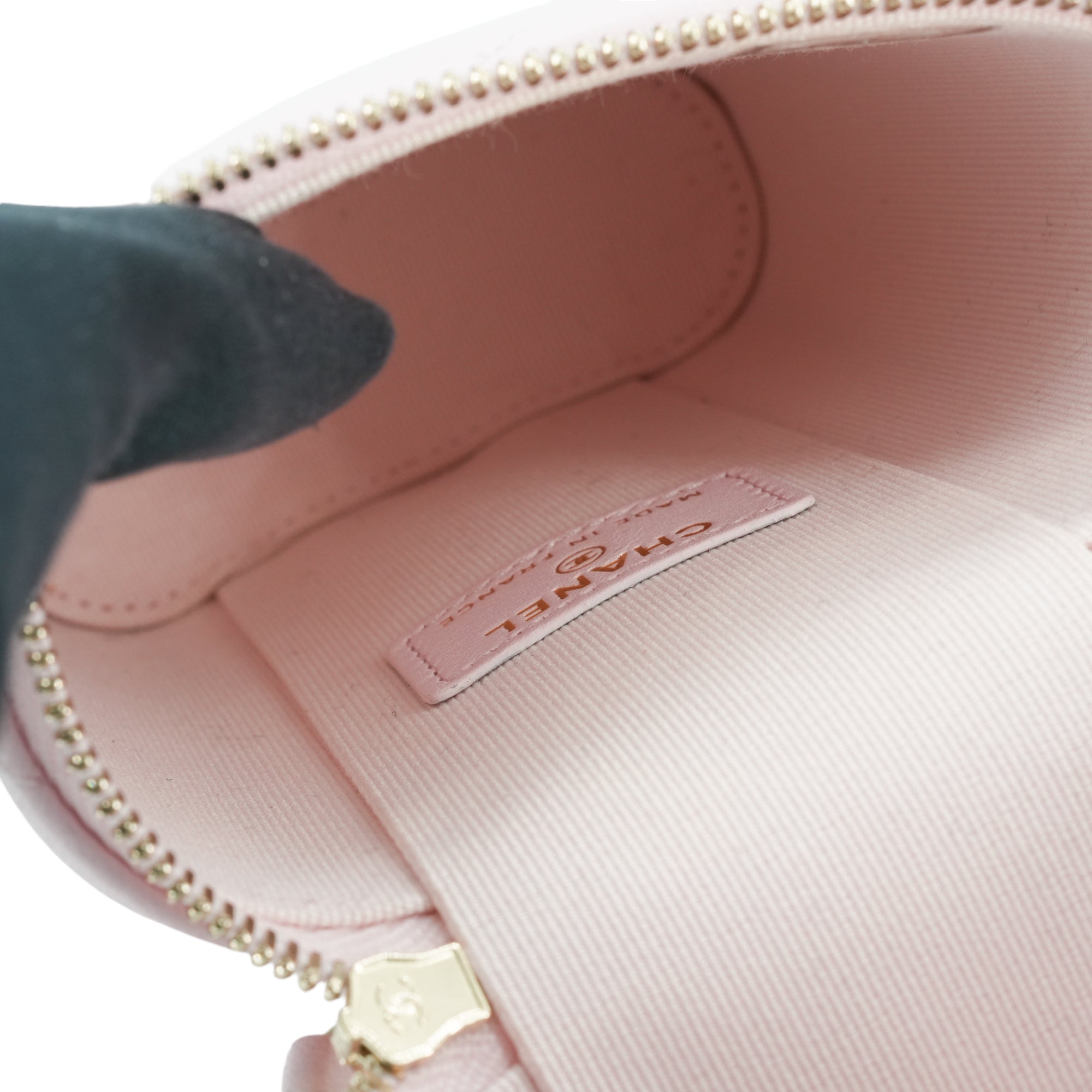 CHANEL Vertical Vanity Case with Top Handle in Rose Clair Lambskin - Replica Shoes .com