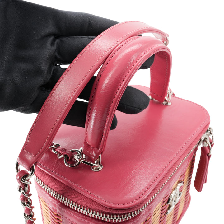 CHANEL 21C Pink Rattan Wicker Small Vanity Case with Top Handle - Replica Handbags Shopping
.com