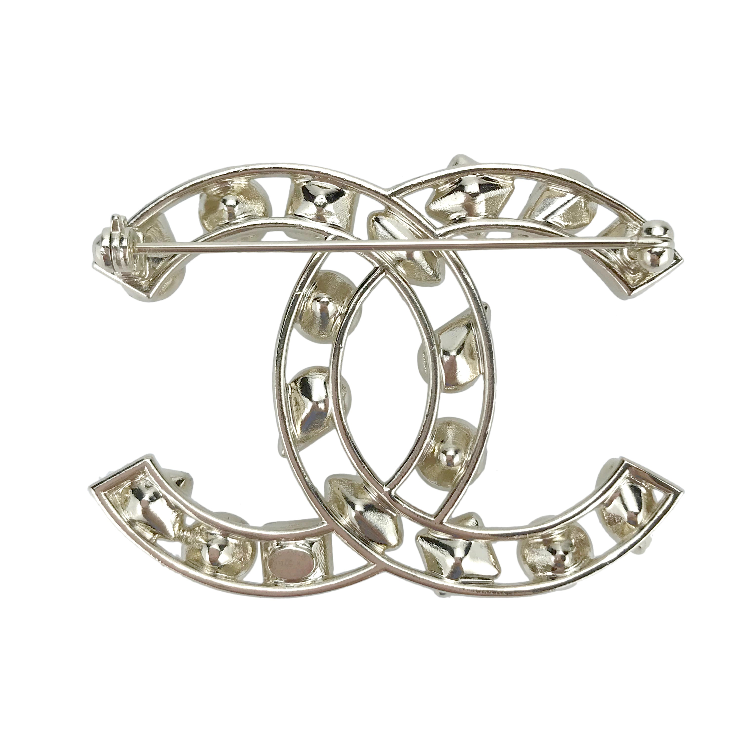 CHANEL Crystal Pearl Cutout CC Logo Brooch - Replica Shoes .com